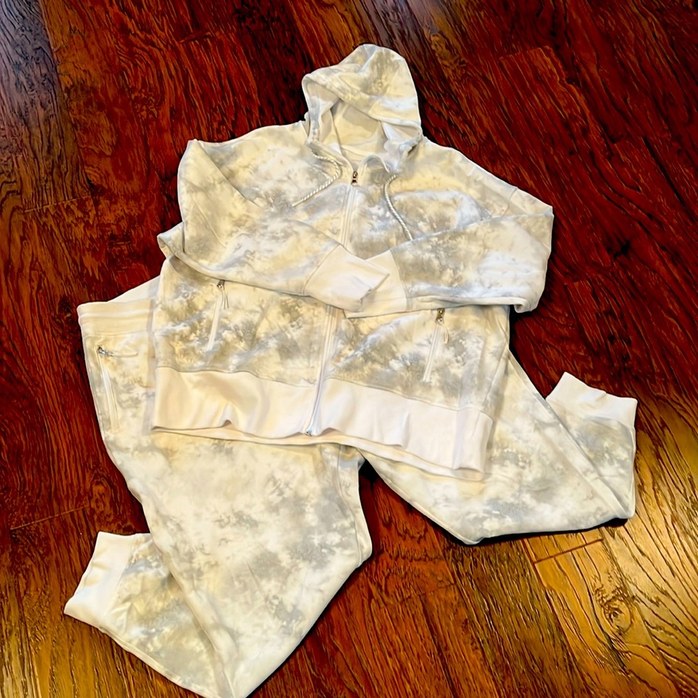 Old Navy Jogger Pants and Jacket Set (102)